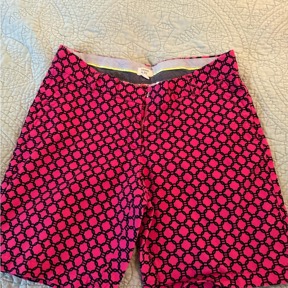Crown & Ivy Pink Patterned Women's Shorts